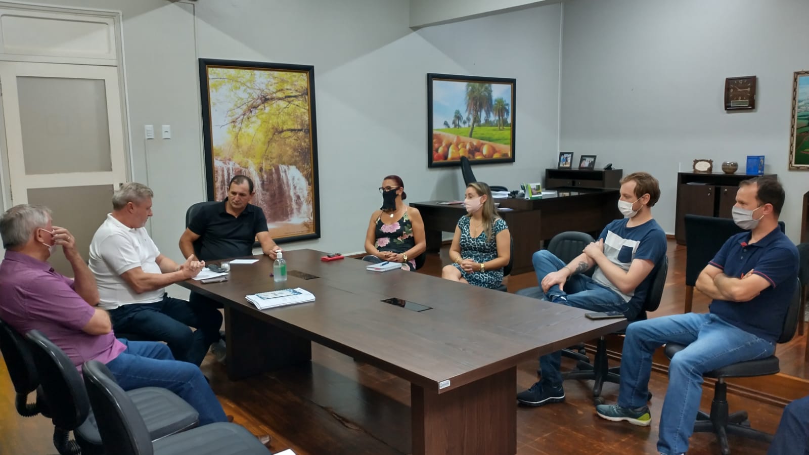 Executivo Municipal em reunião com Acigi e diretoria da ExpoGiruá definem detalhes da próxima edição da feira